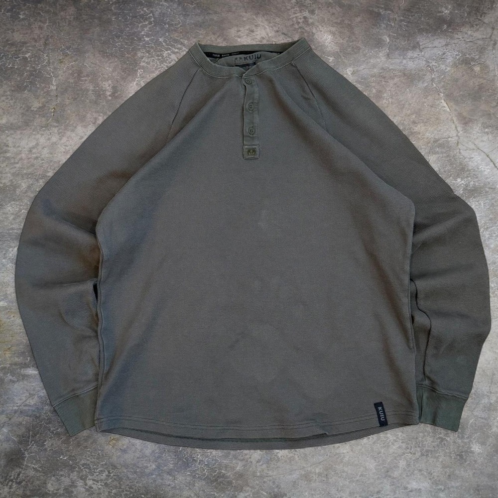 KUIU Discontinued Army Green Cotton Thermal Henley Hunting Shirt Men's XL Hiking